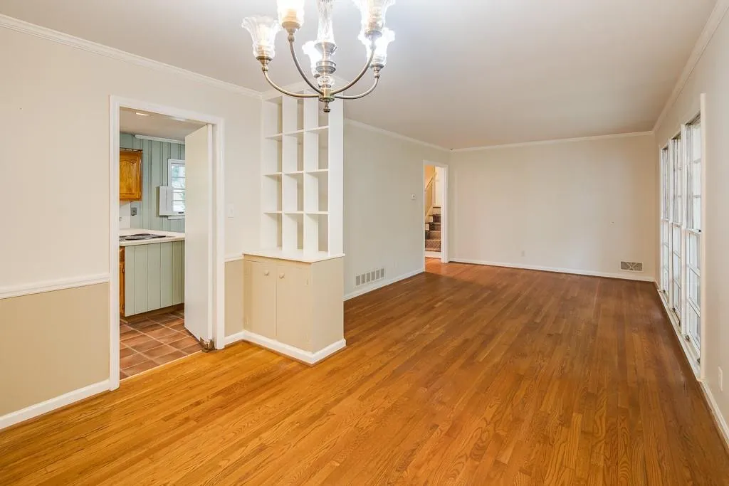 774 Starlight Lane, Atlanta, Georgia 30342, 4 Bedrooms Bedrooms, ,3 BathroomsBathrooms,Residential,Sold,774 Starlight Lane,6634155