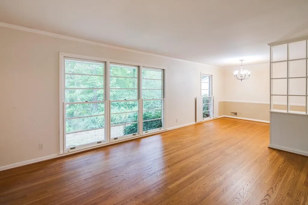 774 Starlight Lane, Atlanta, Georgia 30342, 4 Bedrooms Bedrooms, ,3 BathroomsBathrooms,Residential,Sold,774 Starlight Lane,6634155