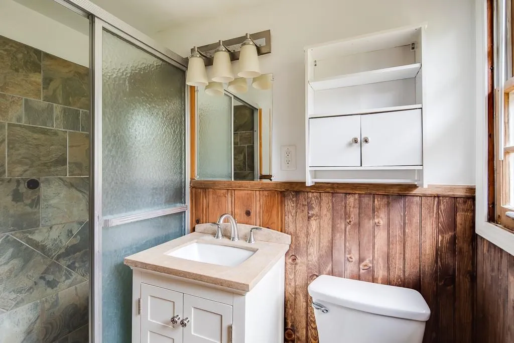 774 Starlight Lane, Atlanta, Georgia 30342, 4 Bedrooms Bedrooms, ,3 BathroomsBathrooms,Residential,Sold,774 Starlight Lane,6634155