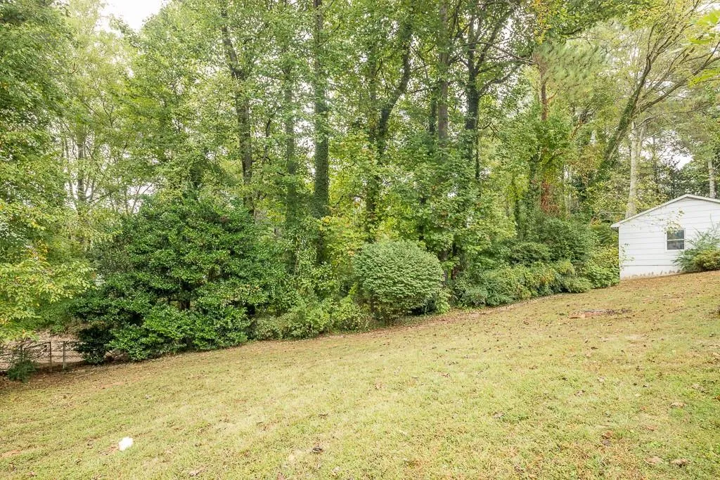 774 Starlight Lane, Atlanta, Georgia 30342, 4 Bedrooms Bedrooms, ,3 BathroomsBathrooms,Residential,Sold,774 Starlight Lane,6634155