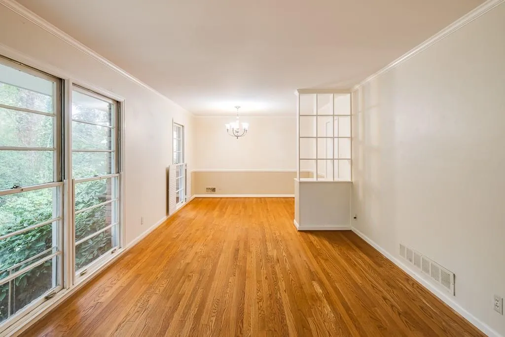 774 Starlight Lane, Atlanta, Georgia 30342, 4 Bedrooms Bedrooms, ,3 BathroomsBathrooms,Residential,Sold,774 Starlight Lane,6634155