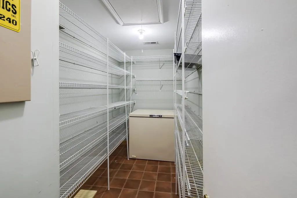 774 Starlight Lane, Atlanta, Georgia 30342, 4 Bedrooms Bedrooms, ,3 BathroomsBathrooms,Residential,Sold,774 Starlight Lane,6634155