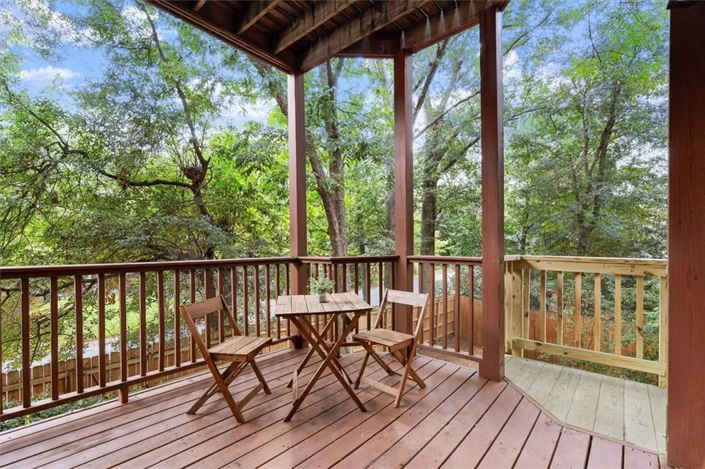 604 Timm Valley Road Ne Unit A, Atlanta, Georgia 30305, 3 Bedrooms Bedrooms, ,3 BathroomsBathrooms,Residential,For Sale,604 Timm Valley Road Ne Unit A,7650377