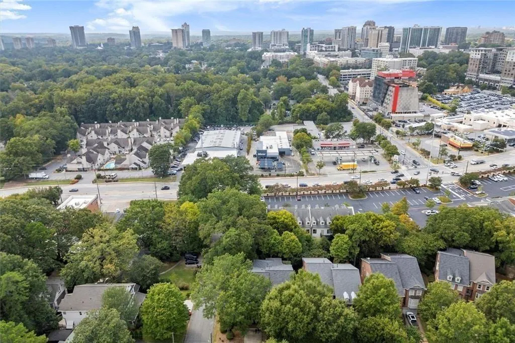 604 Timm Valley Road Ne Unit A, Atlanta, Georgia 30305, 3 Bedrooms Bedrooms, ,3 BathroomsBathrooms,Residential,For Sale,604 Timm Valley Road Ne Unit A,7650377