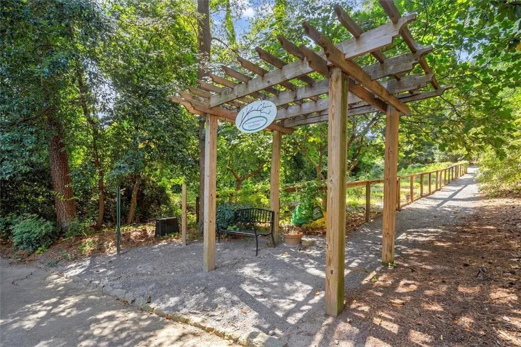 604 Timm Valley Road Ne Unit A, Atlanta, Georgia 30305, 3 Bedrooms Bedrooms, ,3 BathroomsBathrooms,Residential,For Sale,604 Timm Valley Road Ne Unit A,7650377