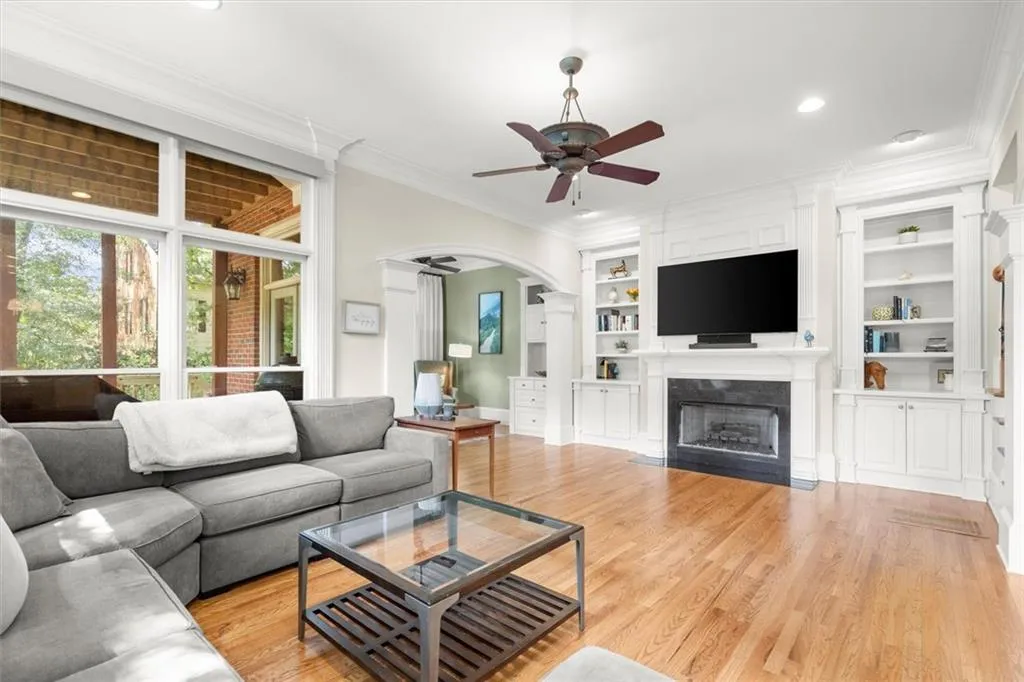 604 Timm Valley Road Ne Unit A, Atlanta, Georgia 30305, 3 Bedrooms Bedrooms, ,3 BathroomsBathrooms,Residential,For Sale,604 Timm Valley Road Ne Unit A,7650377