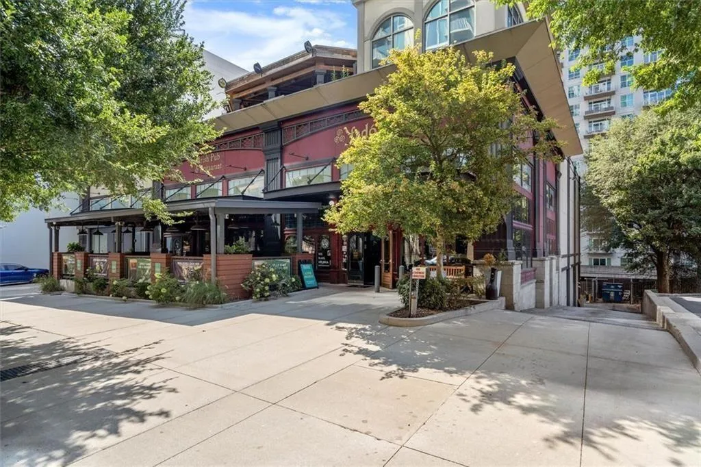 604 Timm Valley Road Ne Unit A, Atlanta, Georgia 30305, 3 Bedrooms Bedrooms, ,3 BathroomsBathrooms,Residential,For Sale,604 Timm Valley Road Ne Unit A,7650377