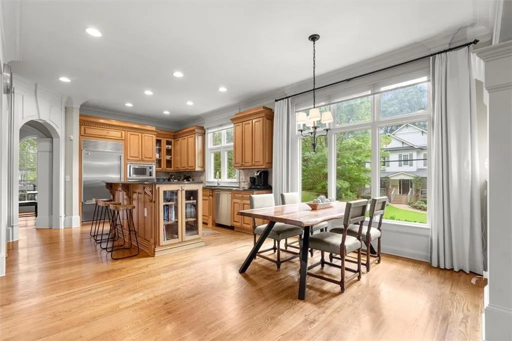 604 Timm Valley Road Ne Unit A, Atlanta, Georgia 30305, 3 Bedrooms Bedrooms, ,3 BathroomsBathrooms,Residential,For Sale,604 Timm Valley Road Ne Unit A,7650377