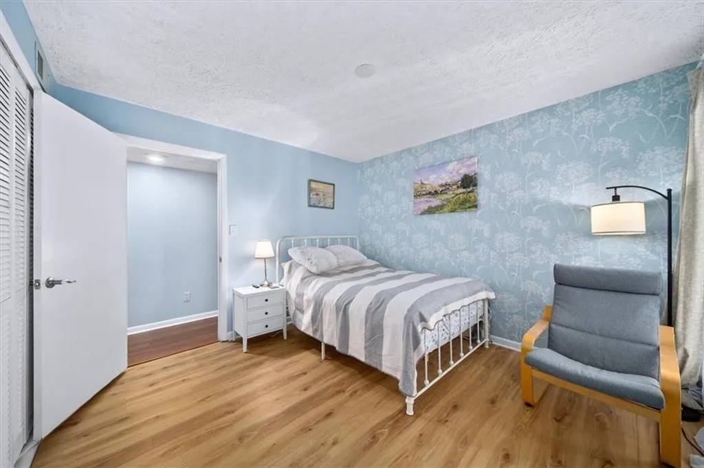 5141 Roswell Road Unit 7, Atlanta, Georgia 30342, 2 Bedrooms Bedrooms, ,1 BathroomBathrooms,Residential,Sold,5141 Roswell Road Unit 7,7558954