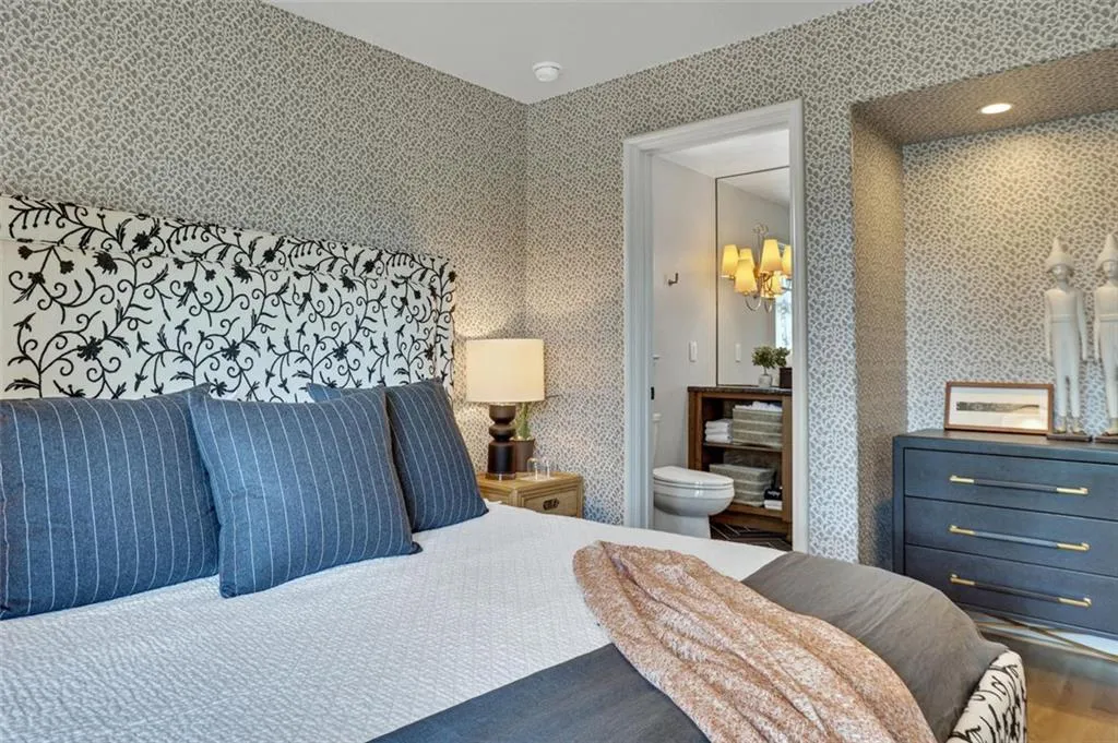 2057 Manchester Street Ne, Atlanta, Georgia 30324, 2 Bedrooms Bedrooms, ,2 BathroomsBathrooms,Residential,For Sale,2057 Manchester Street Ne,7644304