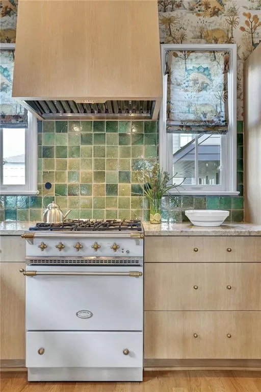 2057 Manchester Street Ne, Atlanta, Georgia 30324, 2 Bedrooms Bedrooms, ,2 BathroomsBathrooms,Residential,For Sale,2057 Manchester Street Ne,7644304