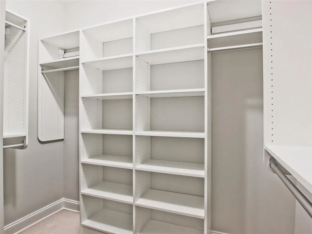 6642 Sterling Drive Unit 675, Sandy Springs, Georgia 30328, 3 Bedrooms Bedrooms, ,4 BathroomsBathrooms,Residential,Sold,6642 Sterling Drive Unit 675,6897901