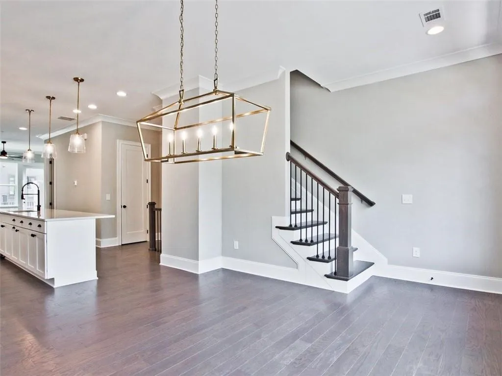 6642 Sterling Drive Unit 675, Sandy Springs, Georgia 30328, 3 Bedrooms Bedrooms, ,4 BathroomsBathrooms,Residential,Sold,6642 Sterling Drive Unit 675,6897901