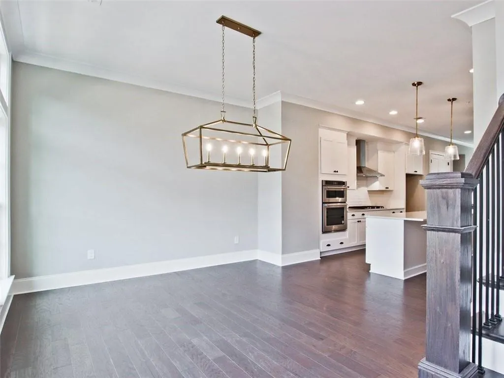 6642 Sterling Drive Unit 675, Sandy Springs, Georgia 30328, 3 Bedrooms Bedrooms, ,4 BathroomsBathrooms,Residential,Sold,6642 Sterling Drive Unit 675,6897901