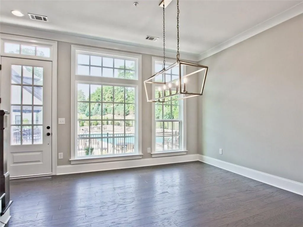 6642 Sterling Drive Unit 675, Sandy Springs, Georgia 30328, 3 Bedrooms Bedrooms, ,4 BathroomsBathrooms,Residential,Sold,6642 Sterling Drive Unit 675,6897901