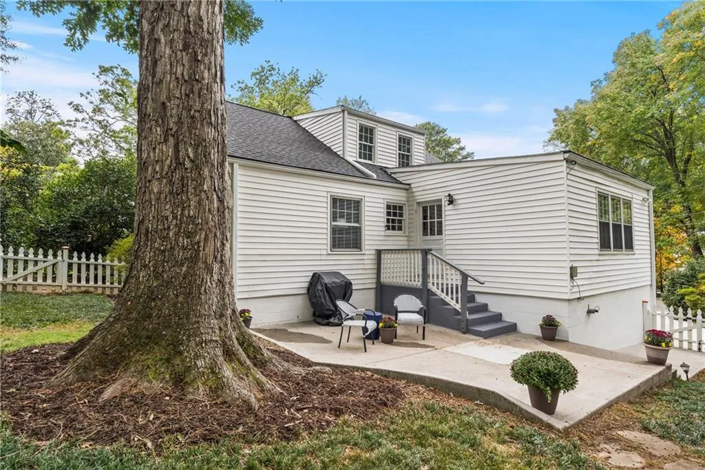 Grill out, hang out or read a book in your serene backyard