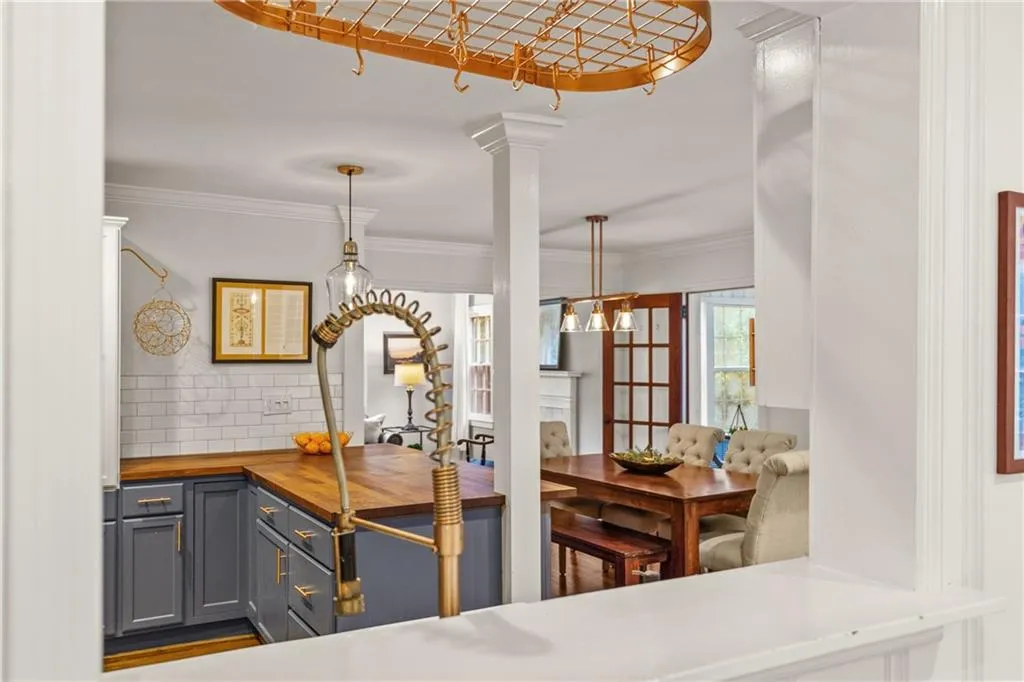 1302 Roxboro Drive Ne, Atlanta, Georgia 30324, 4 Bedrooms Bedrooms, ,2 BathroomsBathrooms,Residential,For Sale,1302 Roxboro Drive Ne,7670701