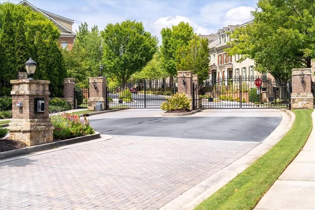 310 Alderwood Lane, Atlanta, Georgia 30328, 3 Bedrooms Bedrooms, ,3 BathroomsBathrooms,Residential,Sold,310 Alderwood Lane,7450999