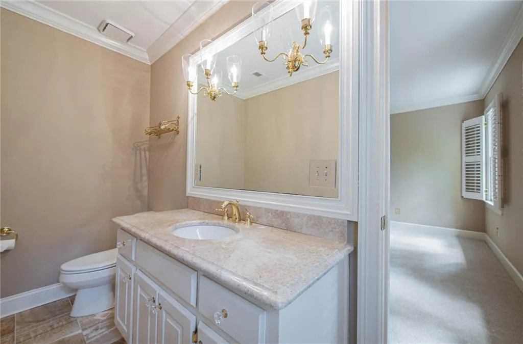 VIEW OF 2ND UPSTAIRS FULL PRIVATE BATH FROM BEDROOM.