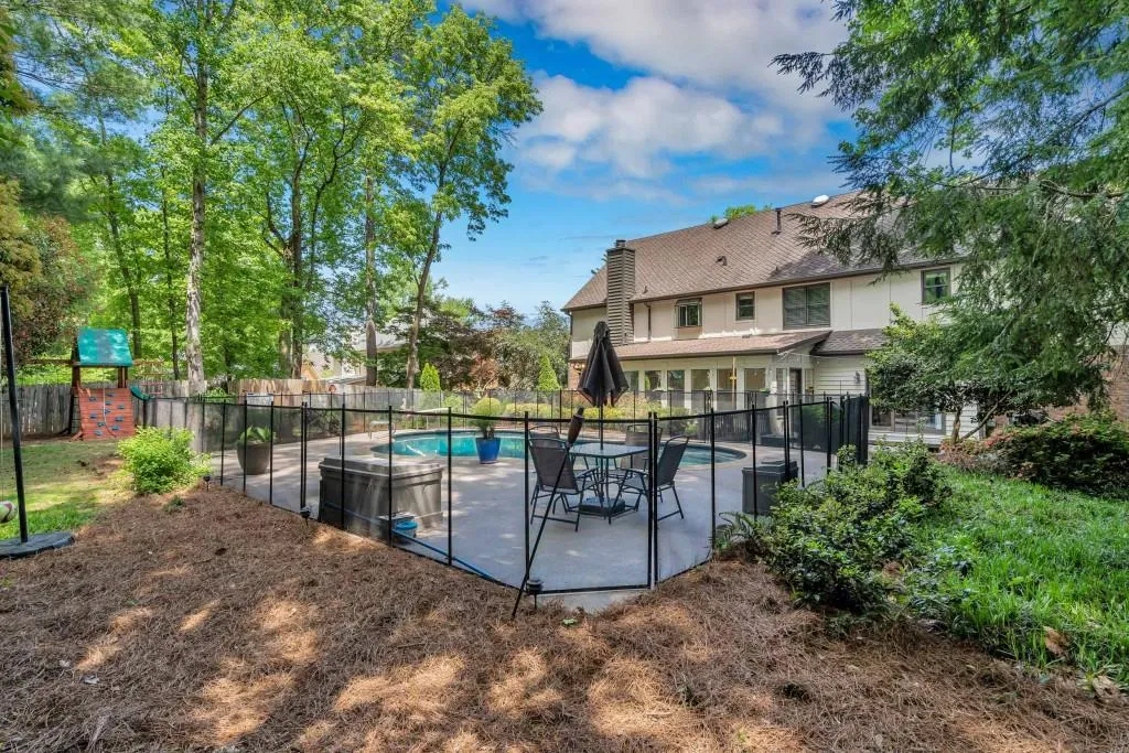 410 Breakwater Ridge, Sandy Springs, Georgia 30328, 5 Bedrooms Bedrooms, ,3 BathroomsBathrooms,Residential,Sold,410 Breakwater Ridge,6543246