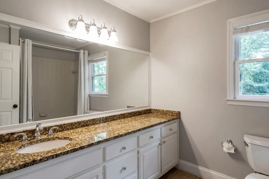 410 Breakwater Ridge, Sandy Springs, Georgia 30328, 5 Bedrooms Bedrooms, ,3 BathroomsBathrooms,Residential,Sold,410 Breakwater Ridge,6543246