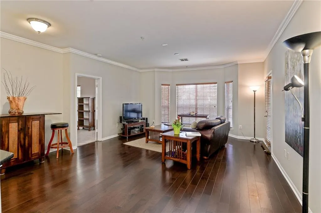 5641 Roswell Road Unit 116, Sandy Springs, Georgia 30342, 2 Bedrooms Bedrooms, ,2 BathroomsBathrooms,Residential,Sold,5641 Roswell Road Unit 116,5952175