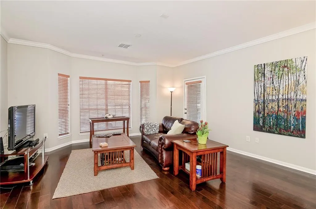 5641 Roswell Road Unit 116, Sandy Springs, Georgia 30342, 2 Bedrooms Bedrooms, ,2 BathroomsBathrooms,Residential,Sold,5641 Roswell Road Unit 116,5952175