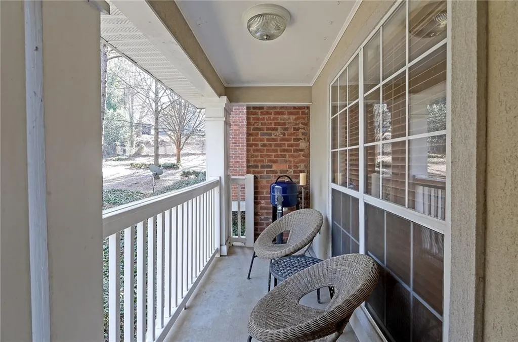 5641 Roswell Road Unit 116, Sandy Springs, Georgia 30342, 2 Bedrooms Bedrooms, ,2 BathroomsBathrooms,Residential,Sold,5641 Roswell Road Unit 116,5952175