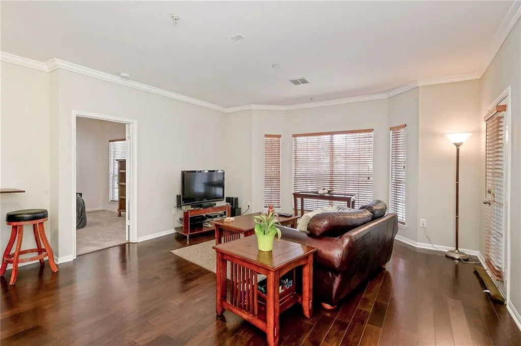 5641 Roswell Road Unit 116, Sandy Springs, Georgia 30342, 2 Bedrooms Bedrooms, ,2 BathroomsBathrooms,Residential,Sold,5641 Roswell Road Unit 116,5952175