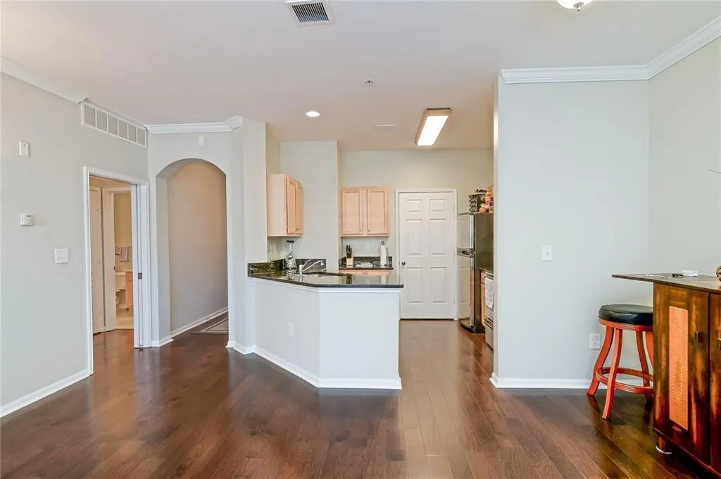 5641 Roswell Road Unit 116, Sandy Springs, Georgia 30342, 2 Bedrooms Bedrooms, ,2 BathroomsBathrooms,Residential,Sold,5641 Roswell Road Unit 116,5952175