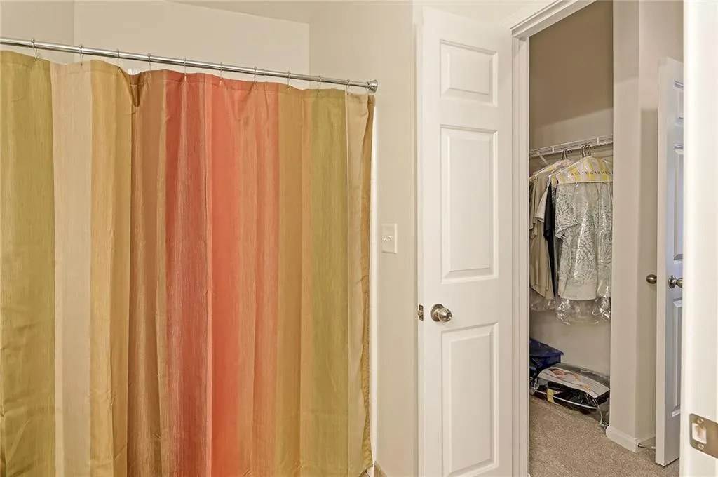 5641 Roswell Road Unit 116, Sandy Springs, Georgia 30342, 2 Bedrooms Bedrooms, ,2 BathroomsBathrooms,Residential,Sold,5641 Roswell Road Unit 116,5952175