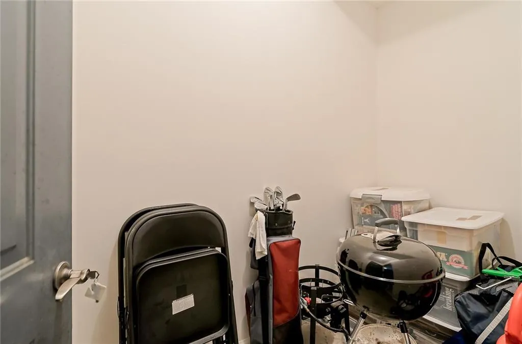 5641 Roswell Road Unit 116, Sandy Springs, Georgia 30342, 2 Bedrooms Bedrooms, ,2 BathroomsBathrooms,Residential,Sold,5641 Roswell Road Unit 116,5952175