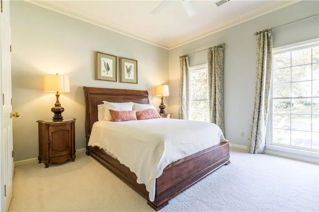 7705 N Spalding Lake Drive, Dunwoody, Georgia 30350, 4 Bedrooms Bedrooms, ,3 BathroomsBathrooms,Residential,Sold,7705 N Spalding Lake Drive,5769276