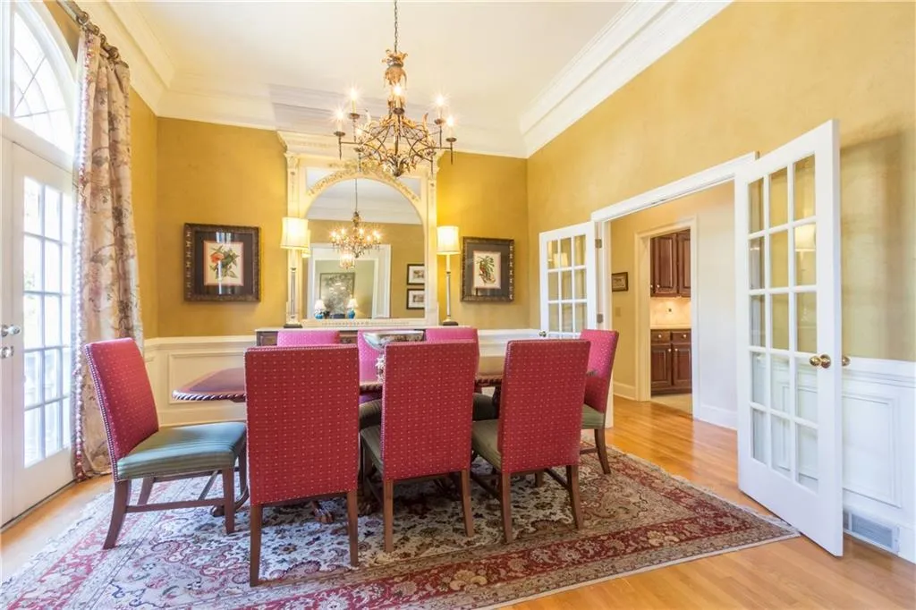 7705 N Spalding Lake Drive, Dunwoody, Georgia 30350, 4 Bedrooms Bedrooms, ,3 BathroomsBathrooms,Residential,Sold,7705 N Spalding Lake Drive,5769276