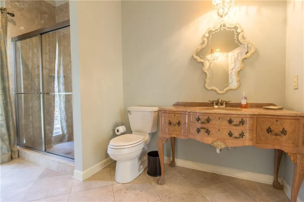 7705 N Spalding Lake Drive, Dunwoody, Georgia 30350, 4 Bedrooms Bedrooms, ,3 BathroomsBathrooms,Residential,Sold,7705 N Spalding Lake Drive,5769276