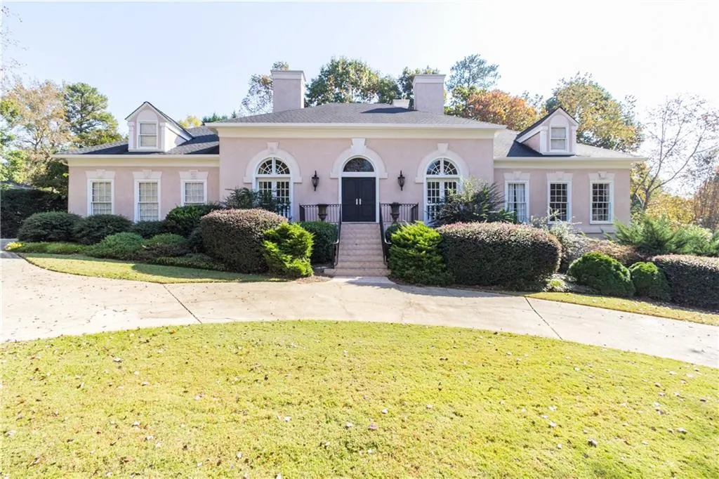 7705 N Spalding Lake Drive, Dunwoody, Georgia 30350, 4 Bedrooms Bedrooms, ,3 BathroomsBathrooms,Residential,Sold,7705 N Spalding Lake Drive,5769276