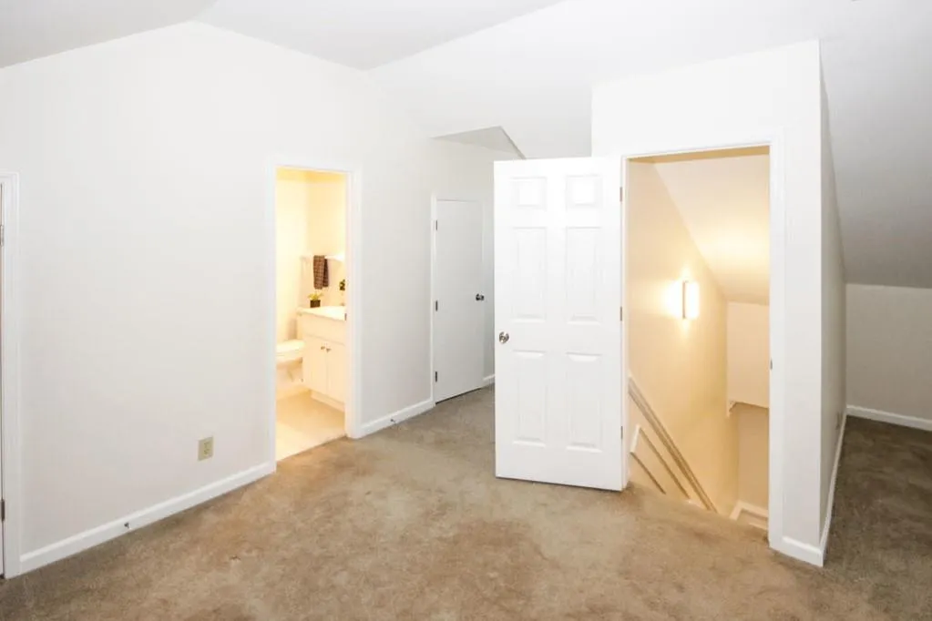 350 Forestgate Court, Sandy Springs, Georgia 30350, 3 Bedrooms Bedrooms, ,3 BathroomsBathrooms,Residential,Sold,350 Forestgate Court,6656228