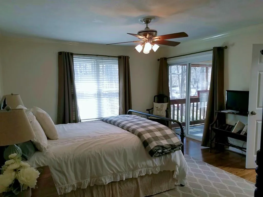 703 Dunwoody Chace Unit 703, Sandy Springs, Georgia 30328, 3 Bedrooms Bedrooms, ,3 BathroomsBathrooms,Residential,Sold,703 Dunwoody Chace Unit 703,5820248