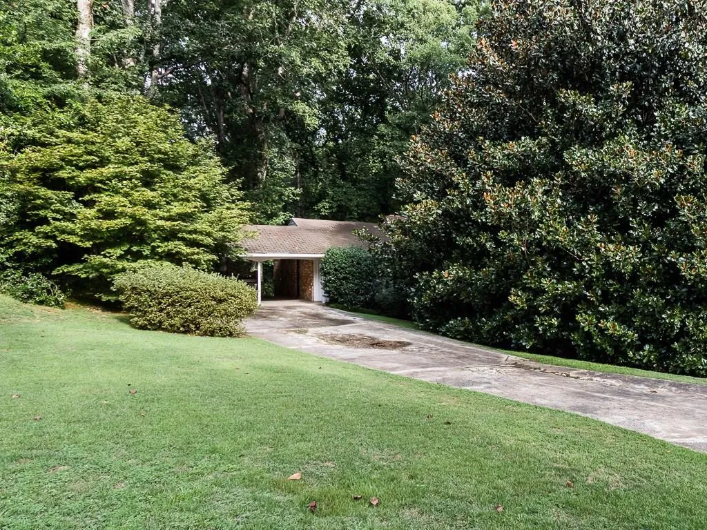 5164 Timber Trail South Ne, Atlanta, Georgia 30342, 4 Bedrooms Bedrooms, ,2 BathroomsBathrooms,Residential,Sold,5164 Timber Trail South Ne,5729808