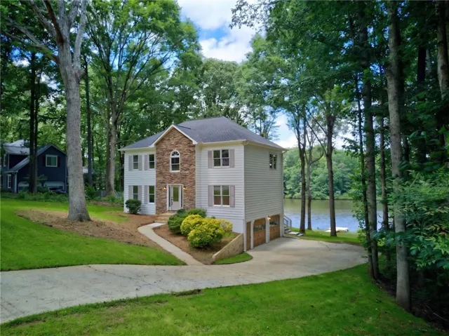 511 Lakeside Drive, Hiram, Georgia 30141