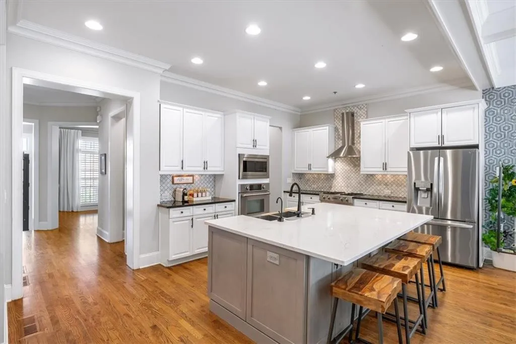 688 Lockton Place, Atlanta, Georgia 30342, 4 Bedrooms Bedrooms, ,4 BathroomsBathrooms,Residential,For Sale,688 Lockton Place,7740814