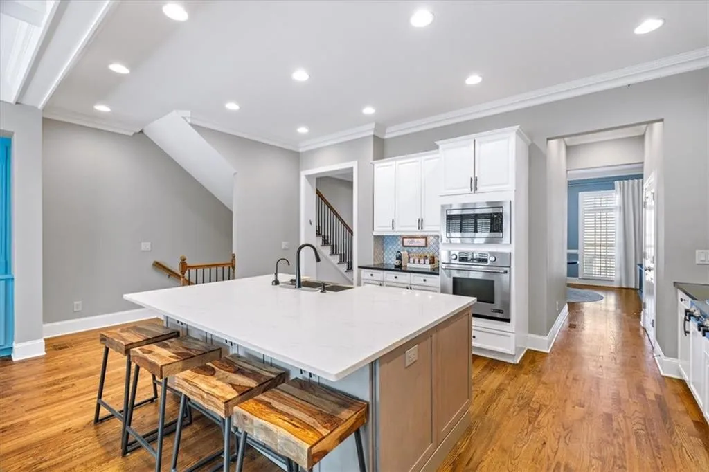 688 Lockton Place, Atlanta, Georgia 30342, 4 Bedrooms Bedrooms, ,4 BathroomsBathrooms,Residential,For Sale,688 Lockton Place,7740814