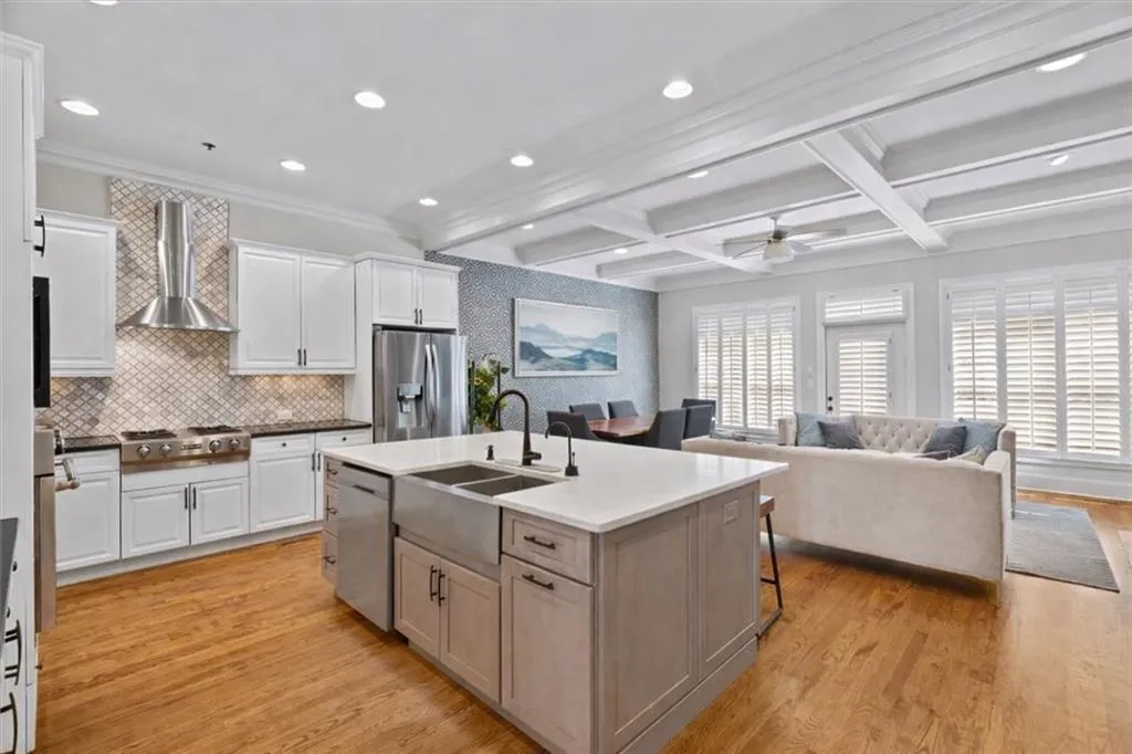 688 Lockton Place, Atlanta, Georgia 30342, 4 Bedrooms Bedrooms, ,4 BathroomsBathrooms,Residential,For Sale,688 Lockton Place,7740814