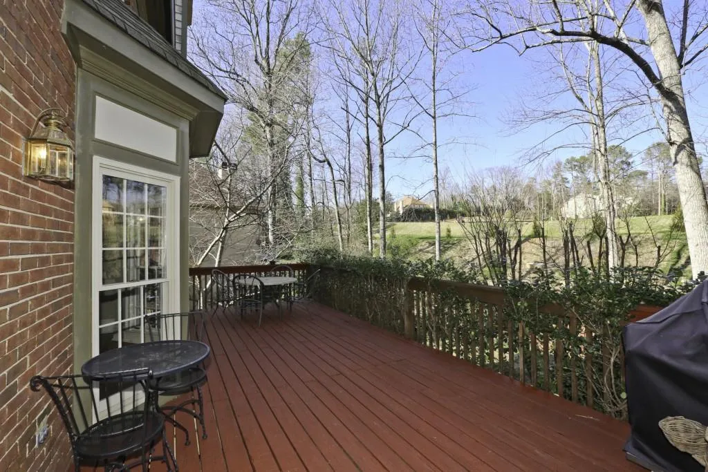 915 Manchester Place, Atlanta, Georgia 30328, 4 Bedrooms Bedrooms, ,3 BathroomsBathrooms,Residential,Sold,915 Manchester Place,5789397