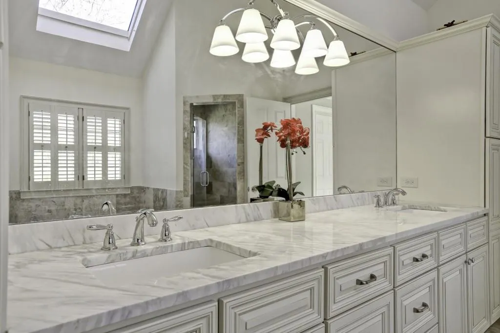 915 Manchester Place, Atlanta, Georgia 30328, 4 Bedrooms Bedrooms, ,3 BathroomsBathrooms,Residential,Sold,915 Manchester Place,5789397