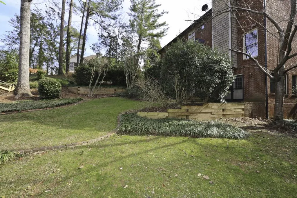 915 Manchester Place, Atlanta, Georgia 30328, 4 Bedrooms Bedrooms, ,3 BathroomsBathrooms,Residential,Sold,915 Manchester Place,5789397