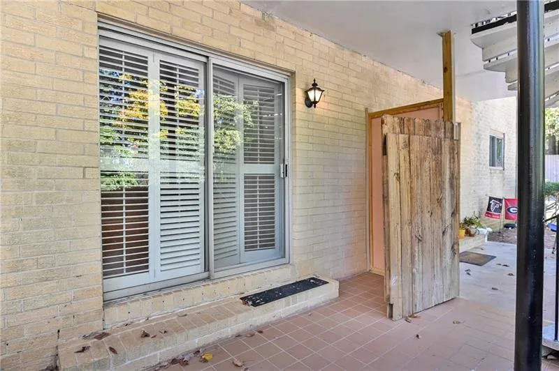 5400 Roswell Road Unit K4, Sandy Springs, Georgia 30342, 1 Bedroom Bedrooms, ,1 BathroomBathrooms,Residential,Sold,5400 Roswell Road Unit K4,6643750