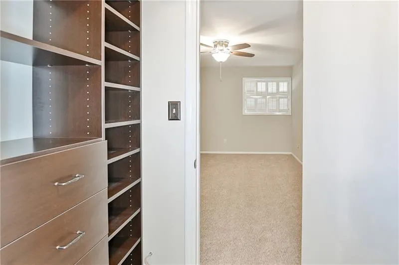 5400 Roswell Road Unit K4, Sandy Springs, Georgia 30342, 1 Bedroom Bedrooms, ,1 BathroomBathrooms,Residential,Sold,5400 Roswell Road Unit K4,6643750