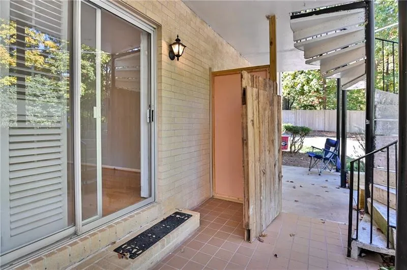 5400 Roswell Road Unit K4, Sandy Springs, Georgia 30342, 1 Bedroom Bedrooms, ,1 BathroomBathrooms,Residential,Sold,5400 Roswell Road Unit K4,6643750
