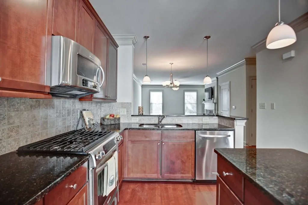 1192 Lavista Circle Ne, Atlanta, Georgia 30324, 2 Bedrooms Bedrooms, ,2 BathroomsBathrooms,Residential,Sold,1192 Lavista Circle Ne,5771368
